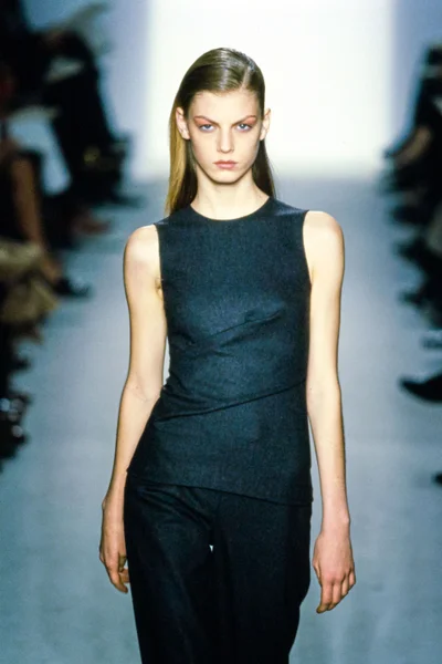 Look 9